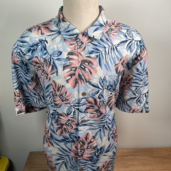 Tommy Bahama Silk Hawaiian Camp Shirt – XXL Tropical Monstera - Picture 2 of 13